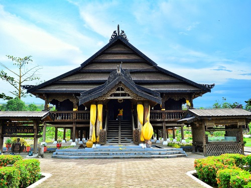 Bagian-bagian Rumah Adat Sulawesi Selatan - WonderVerse Indonesia