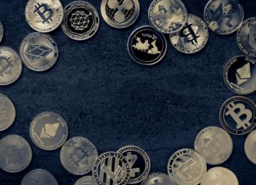 Perbedaan Desentralisasi dan Sentralisasi - WonderVerse Indonesia