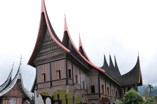 Keunikan Rumah Adat Sumatera Barat - WonderVerse Indonesia