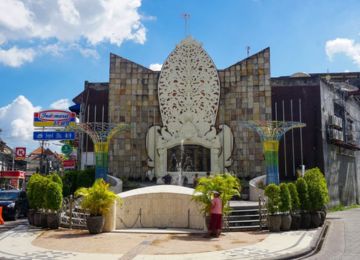 Perbedaan Monumen dan Memorial - WonderVerse Indonesia