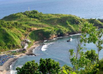 Mengenal Keindahan Pantai Menganti - WonderVerse Indonesia