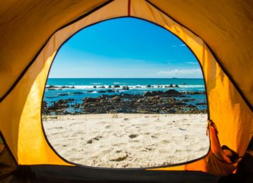 Camping di Pantai Jawa Tengah - WonderVerse Indonesia