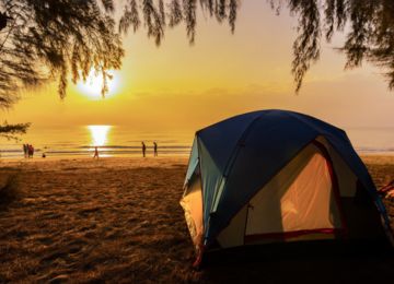 Tips Jalan-jalan dan Camping - WonderVerse Indonesia