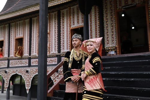 Ragam Baju Adat Padang - WonderVerse Indonesia