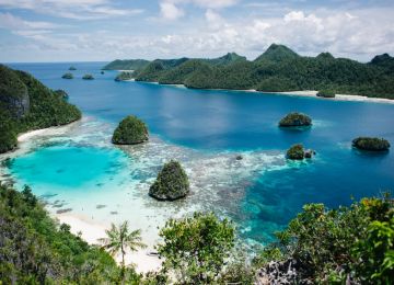 Rekomendasi Wisata Alam Raja Ampat - WonderVerse Indonesia
