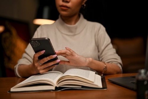 Mengenal Buku Augmented Reality - WonderVerse Indones