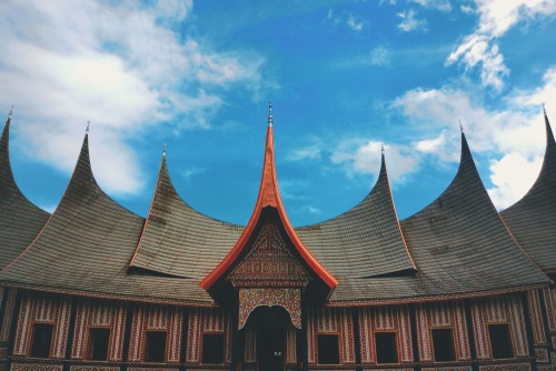 Filosofi Rumah Gadang - WonderVerse Indonesia