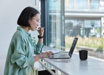 Inovasi Teknologi AI Content Writing - WonderVerse Indonesia