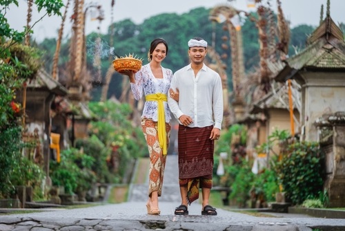 Jenis Baju Adat Bali - WonderVerse Indonesia