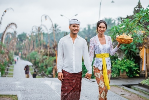 Keunikan Baju Adat Bali - WonderVerse Indonesia