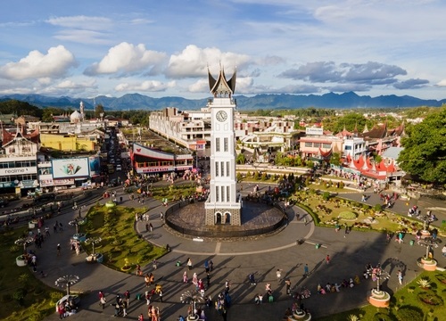 Oleh-oleh Wisata Padang - WonderVerse Indonesia