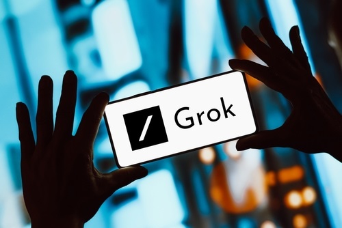 Perbedaan Grok dengan Chatbot Lain - WonderVerse Indonesia