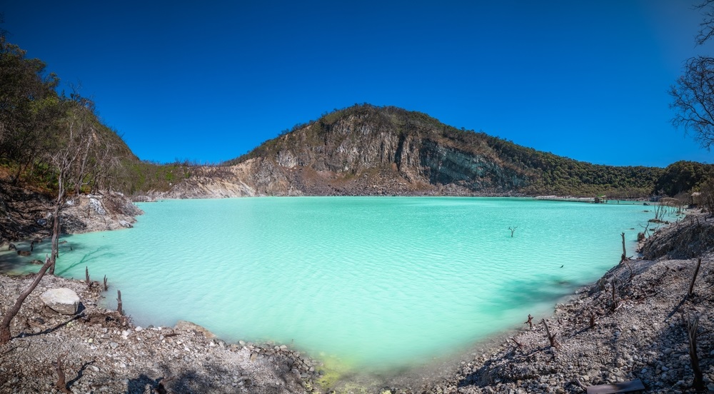 Wisata Kawah Putih - WonderVerse Indonesia