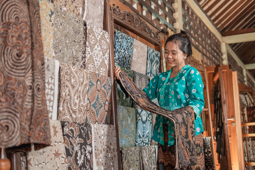 21 Motif Batik Indonesia yang Populer karena Keunikannya