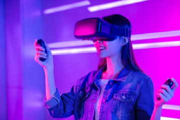 7 Manfaat Virtual Reality yang Lebih dari Sekadar Main Game!