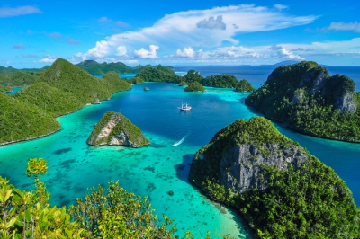 14 Lokasi Wisata Raja Ampat untuk Petualangan Super Seru!