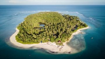 Mengintip Pesona Keindahan Kepulauan Mentawai