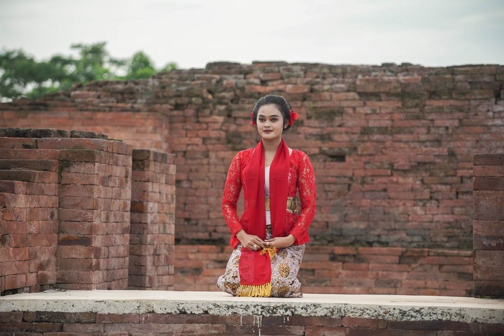 Pakaian Adat Jawa Barat, Cerminan Budaya Sunda yang Luhur